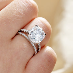 Stunning 3.0 Carat Cushion Cut Ring Set