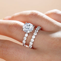 Luxury Round Cut Wedding Ring Set