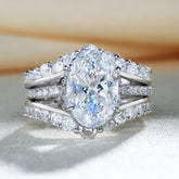 Exclusive Oval Cut Wedding Ring Set