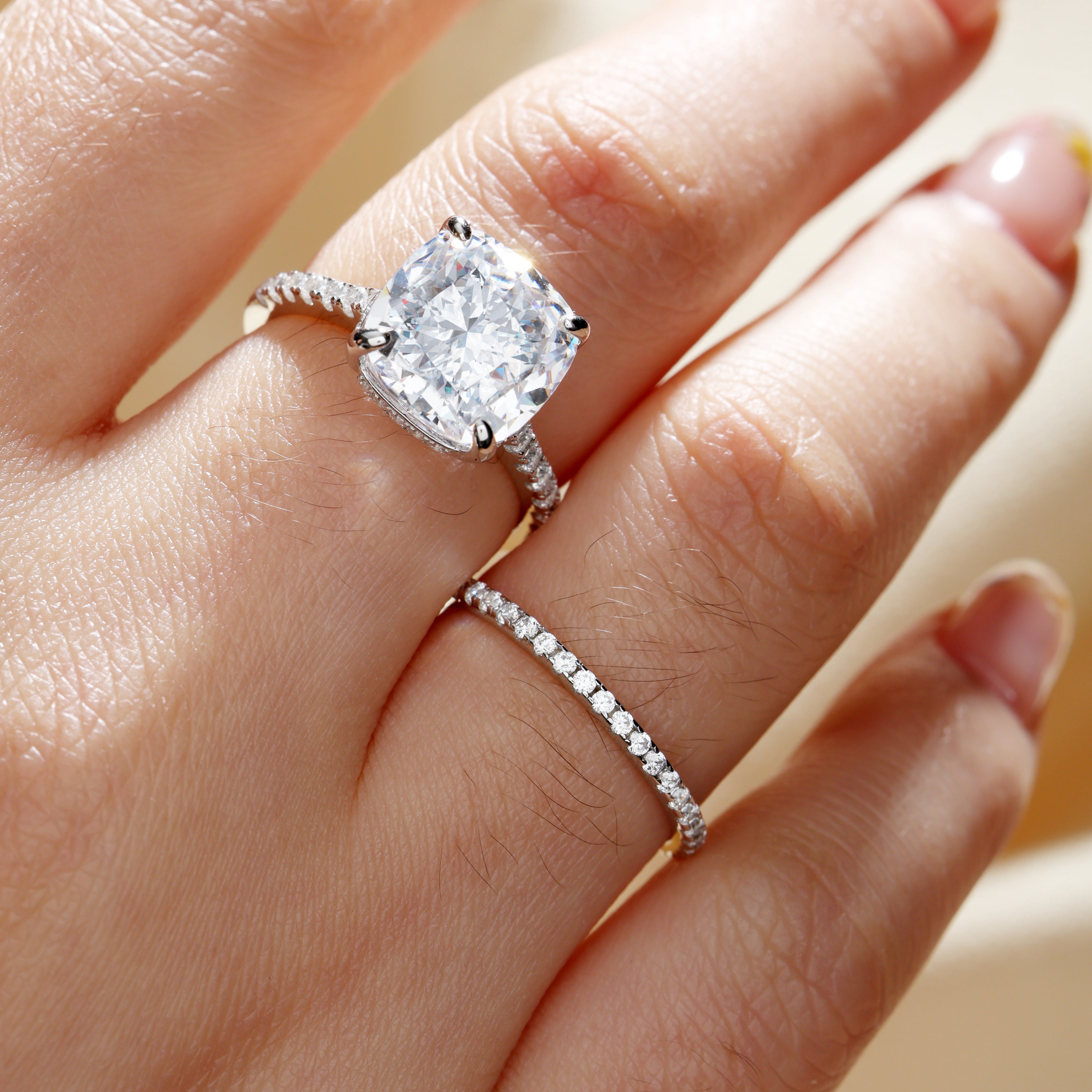 Stunning 3.0 Carat Cushion Cut Ring Set