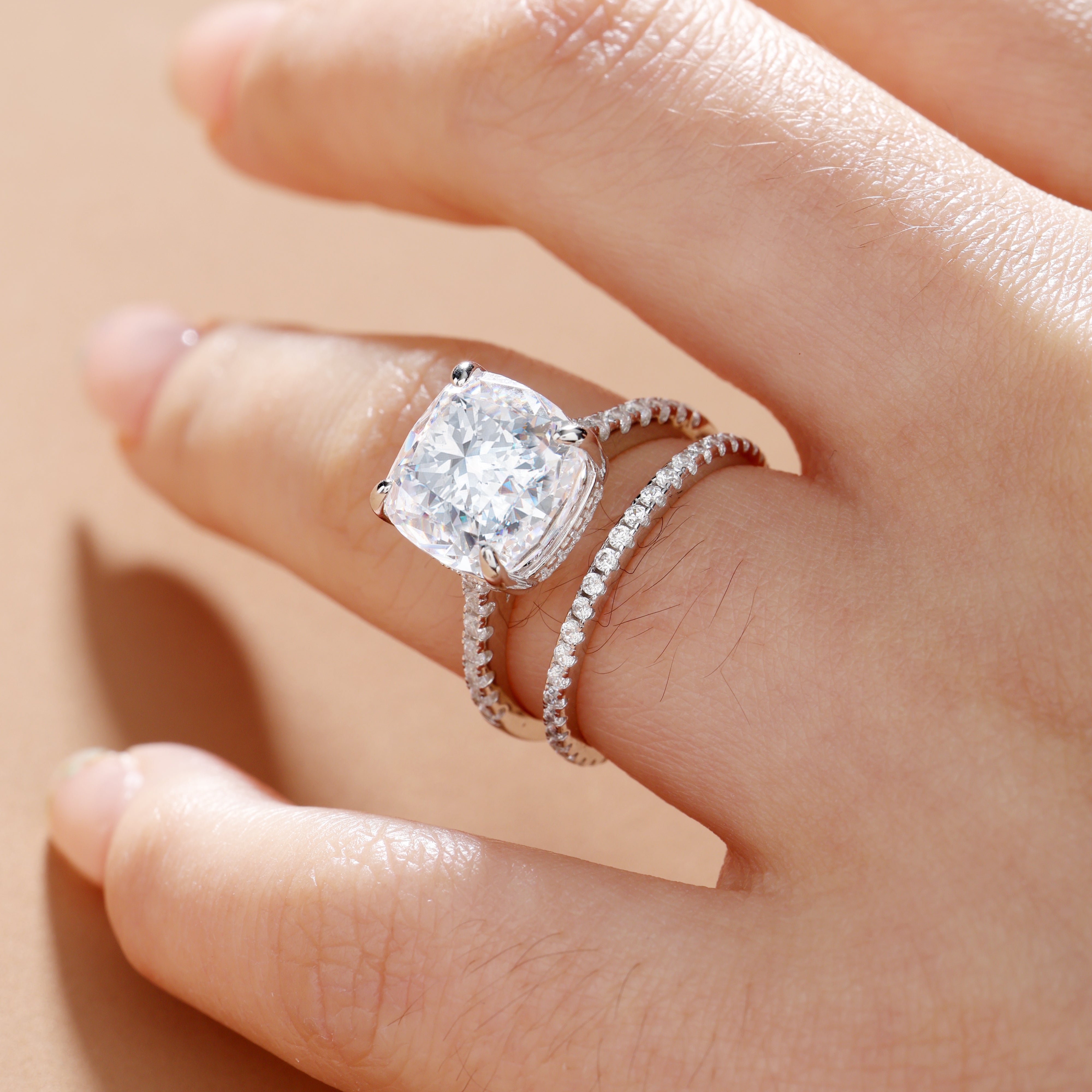 Stunning 3.0 Carat Cushion Cut Ring Set