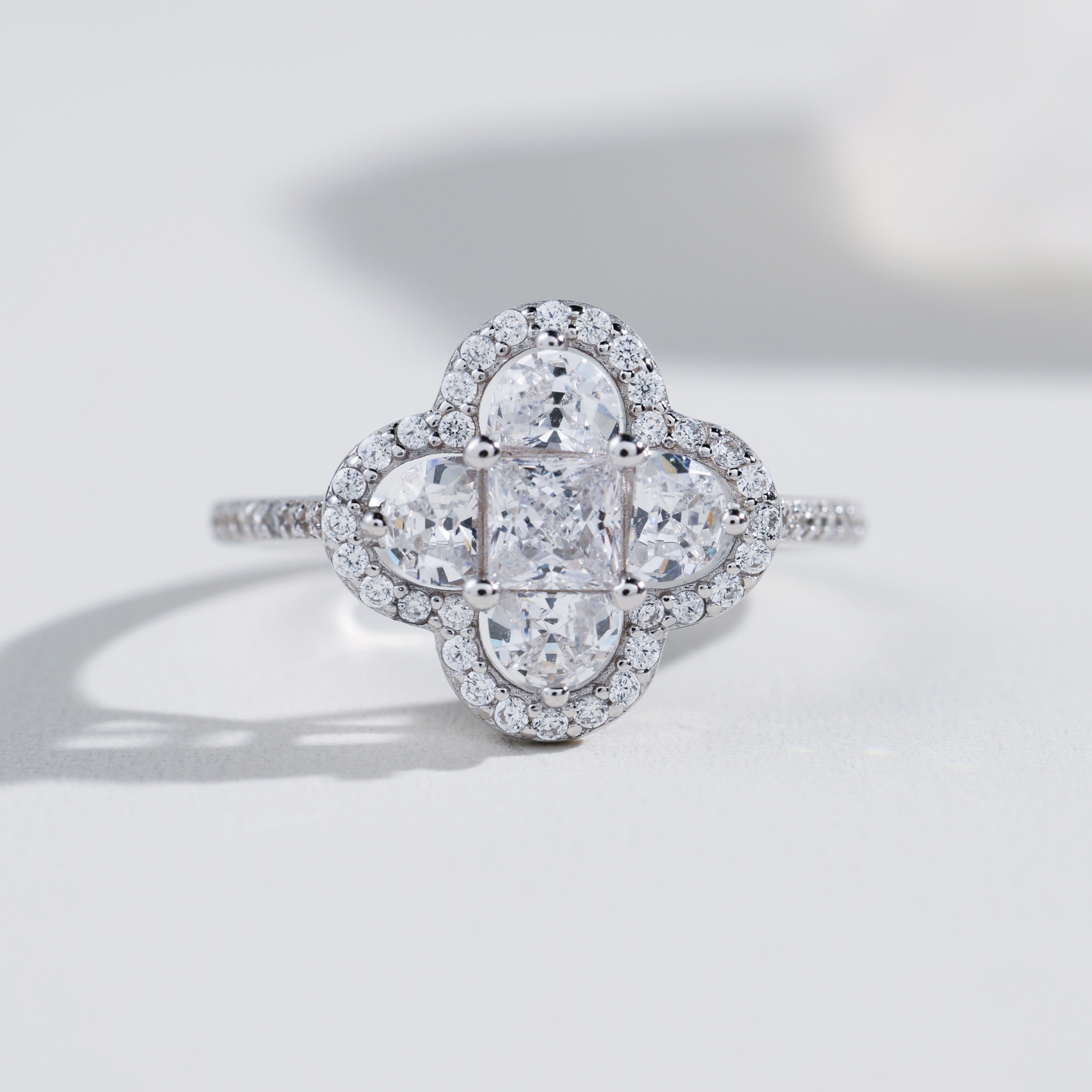 1.3ct D VVS1 Color Synthetic Moissanite Ring for Women